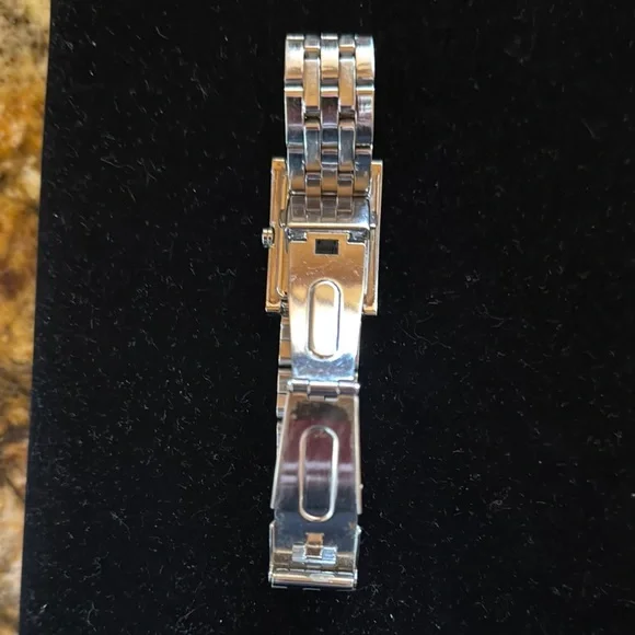 Chic Two-Tone Rectangular Watch - Picture 2 of 4